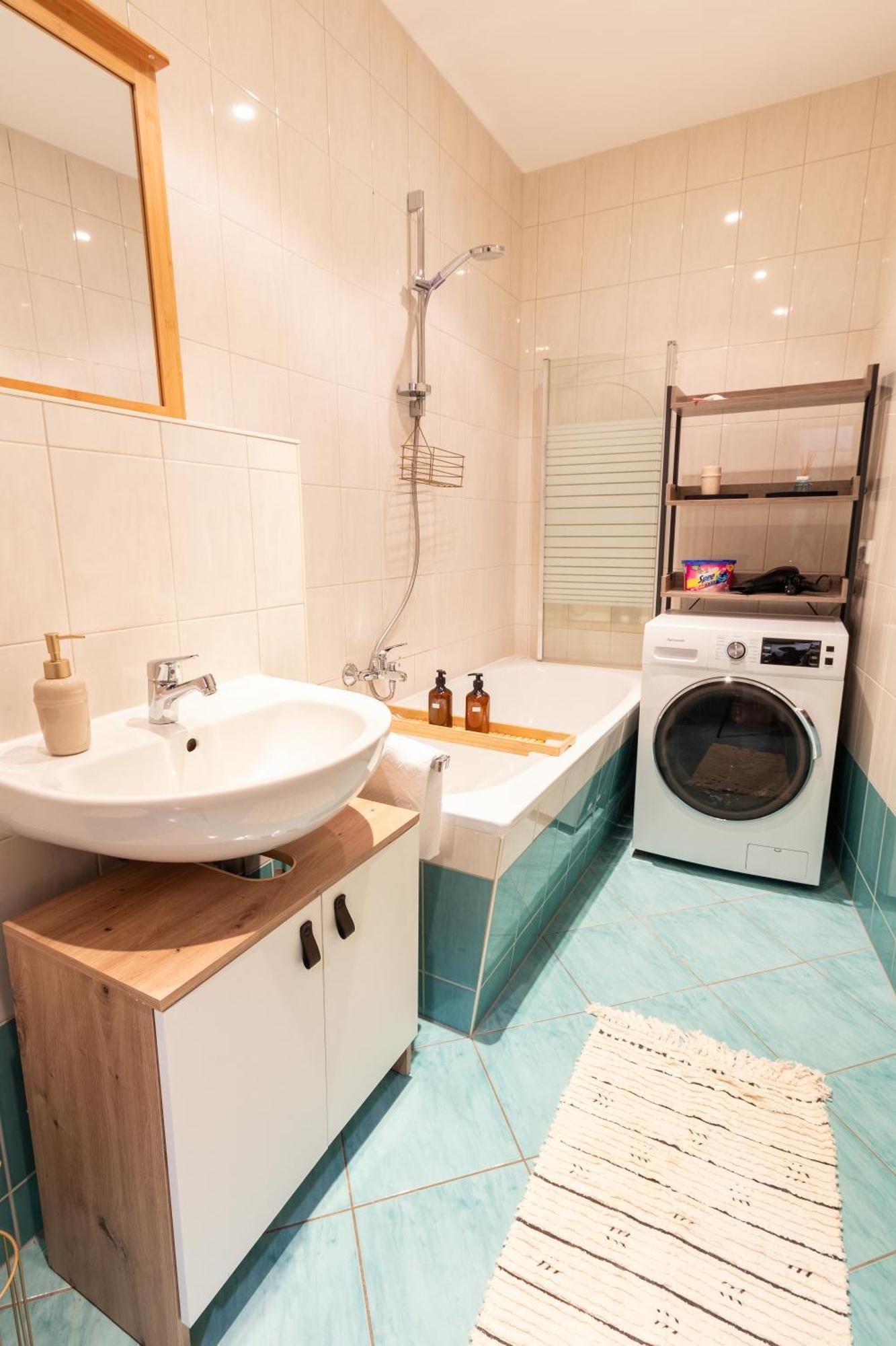 Stadtnatur Apartment Am Kuechwald - Mit Balkon, Streaming-Tv, Badewanne, Arbeitsplatz Chemnitz Ngoại thất bức ảnh